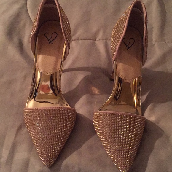 windsor gold heels